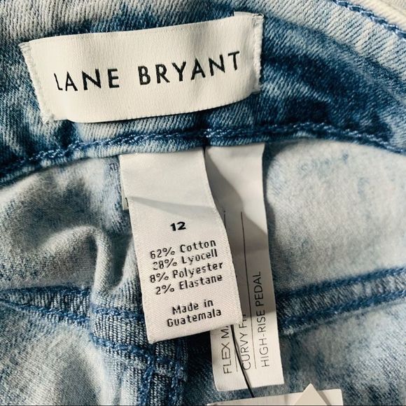 Lane Bryant Curvy Fit Acid Wash Pedal Jeans NWT - Picture 4 of 6